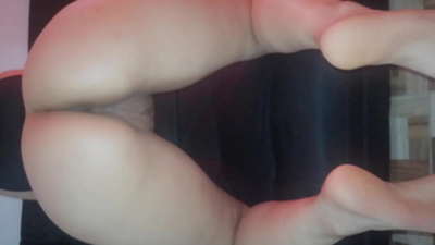 מייַן מאַם גיט מיר איר לאָך ווי אַ ניטל טאַלאַנט